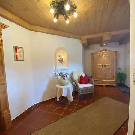 B&B Gaestehaus Grauss 티어제