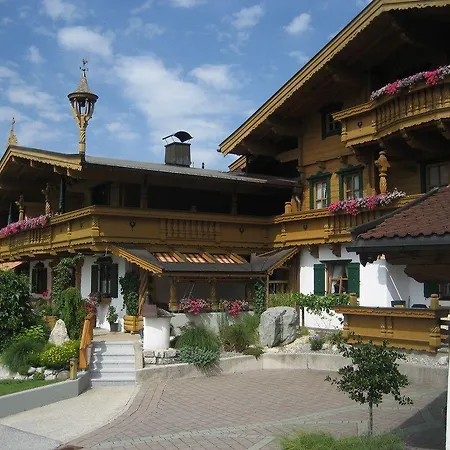 Nocleg ze śniadaniem Gaestehaus Grauss 3*