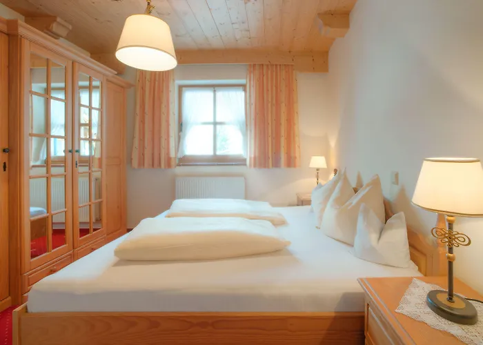 Gaestehaus Grauss Bed & Breakfast