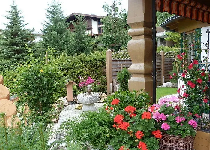 Bed & Breakfast Gaestehaus Grauss 3*