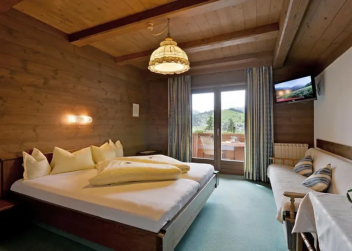 Gaestehaus Grauss Bed & Breakfast 3*