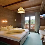 Gaestehaus Grauss Couette-café 3*