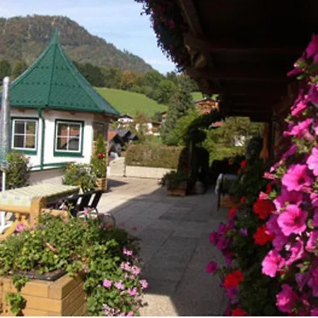 Bed & Breakfast Gaestehaus Grauss