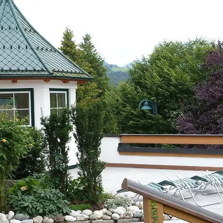 Bed & Breakfast Gaestehaus Grauss 3*