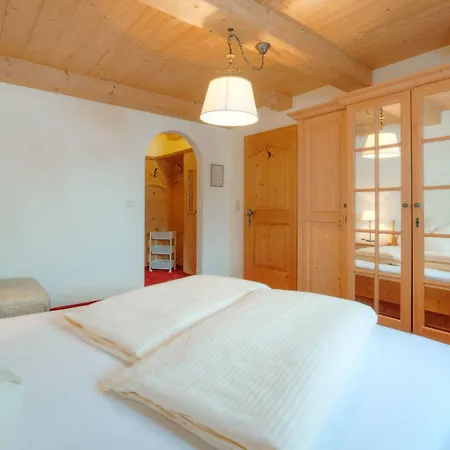 Gaestehaus Grauss Bed & Breakfast