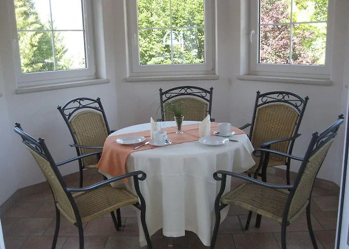 Gaestehaus Grauss Bed and Breakfast