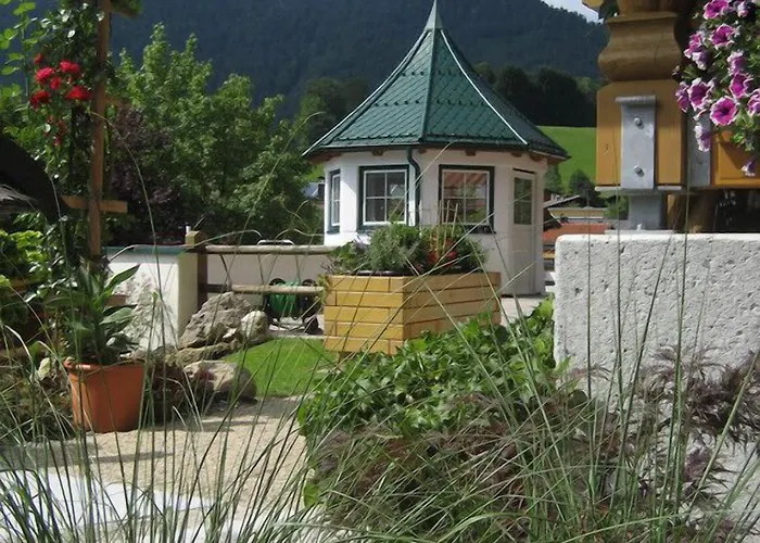 Bed and Breakfast Gaestehaus Grauss 3*